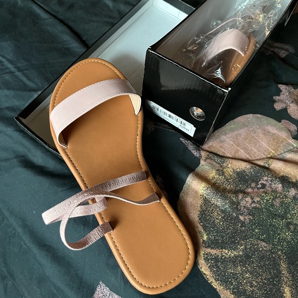 Pink flats - Picture 1 of 1